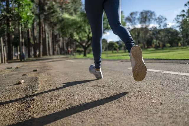 Comment le sport aide à maîtriser votre stress naturellement