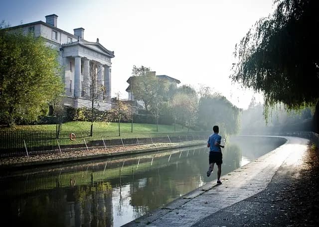 Comment la pratique régulière de l'exercice aide à maîtriser le stress