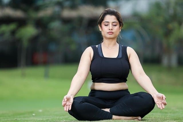 Maîtriser le stress grâce à la respiration consciente : méthodes et conseils